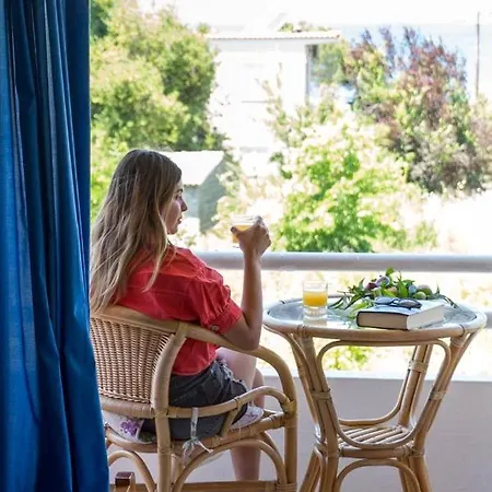 Ξενοδοχείο με διαμερίσματα Panorama *